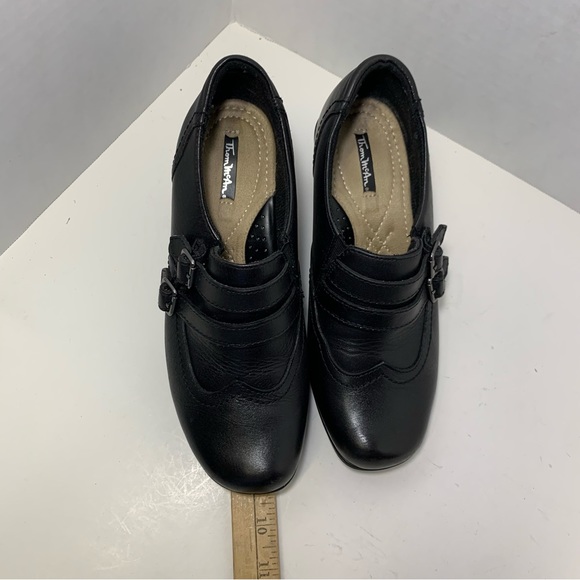 Thom McAn women’s Flossie Black Block Hell Buckle Slip-On size 7W - Picture 9 of 11